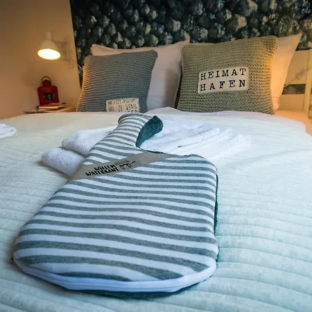 Willem Waterkant Apartament *